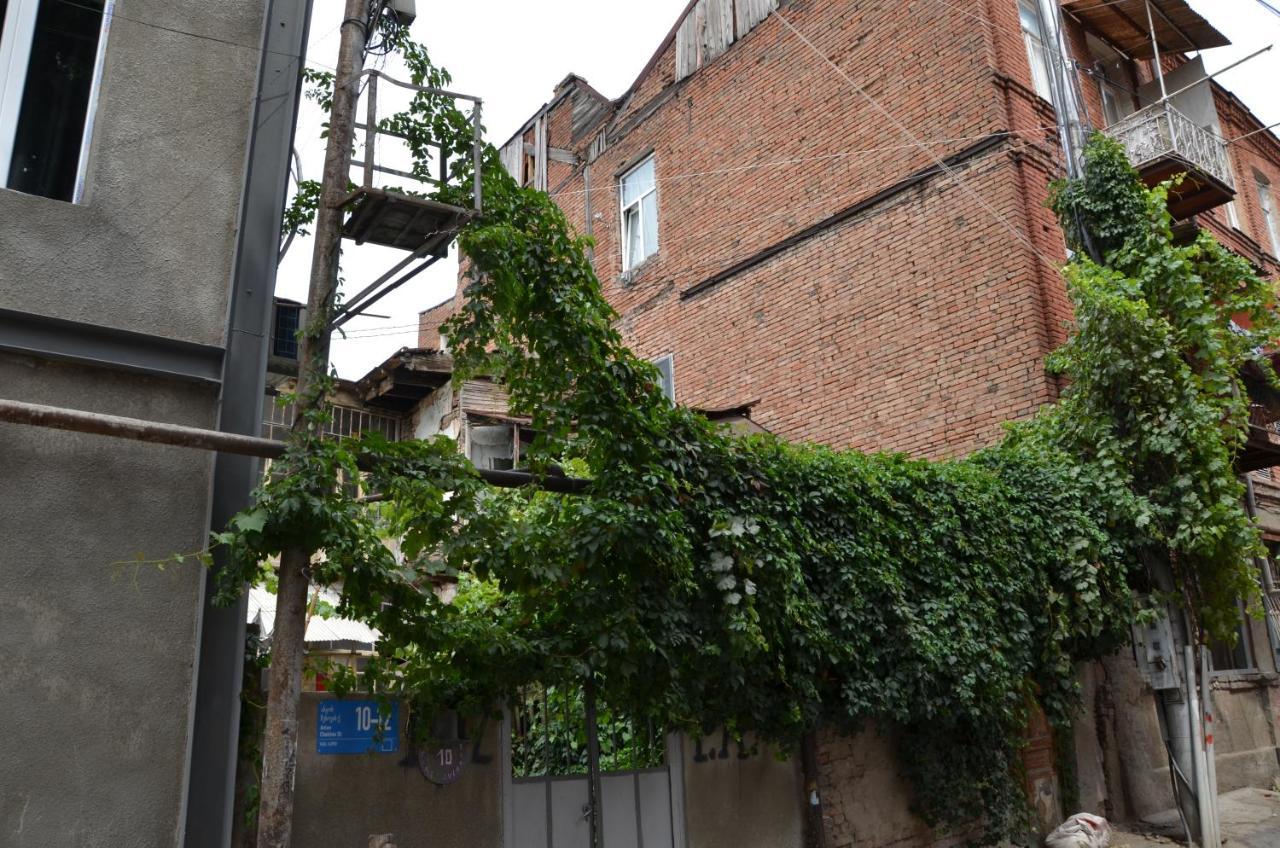 Guest House Uta Tbilisi Ngoại thất bức ảnh