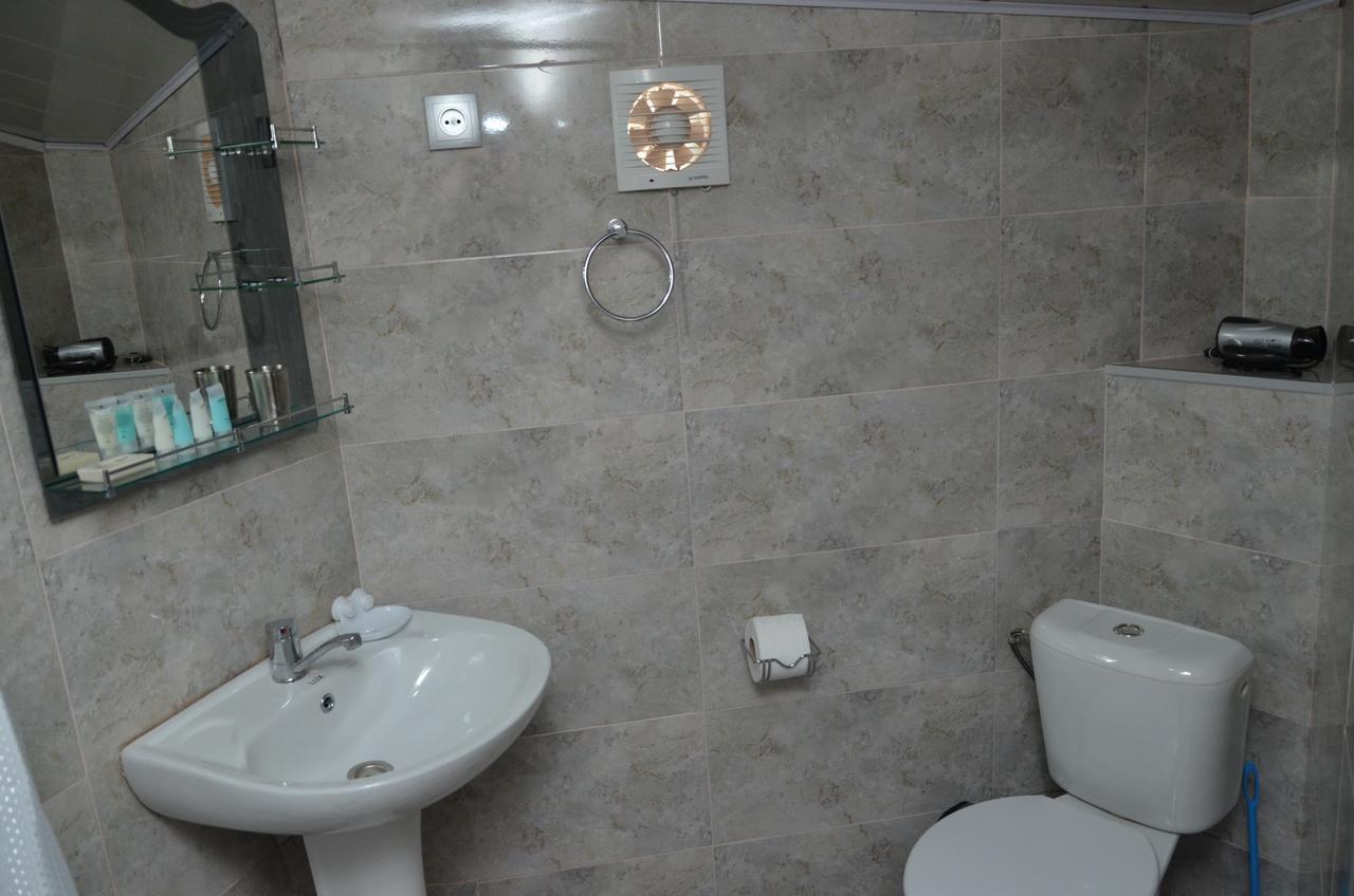 Guest House Uta Tbilisi Ngoại thất bức ảnh