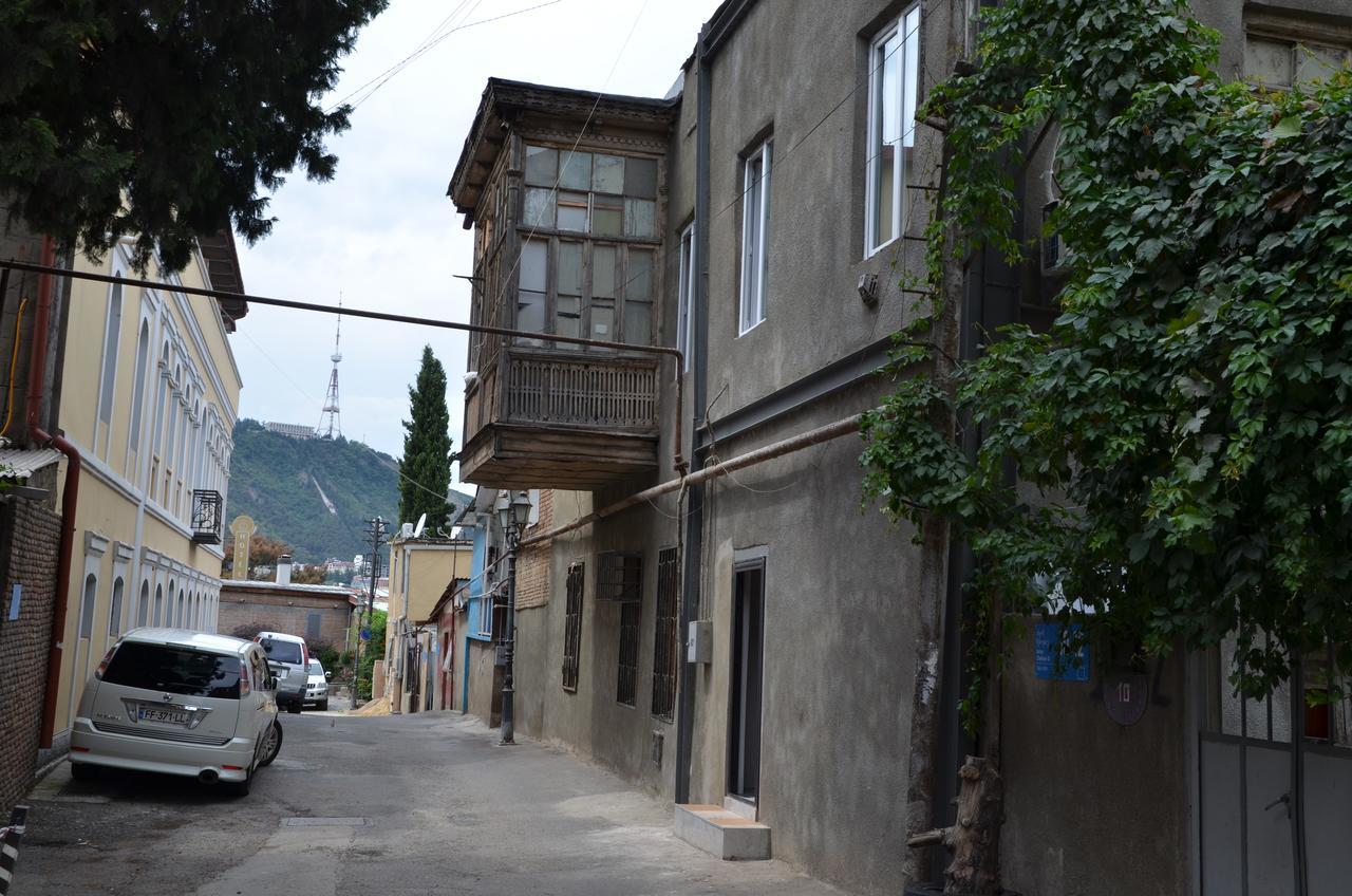 Guest House Uta Tbilisi Ngoại thất bức ảnh