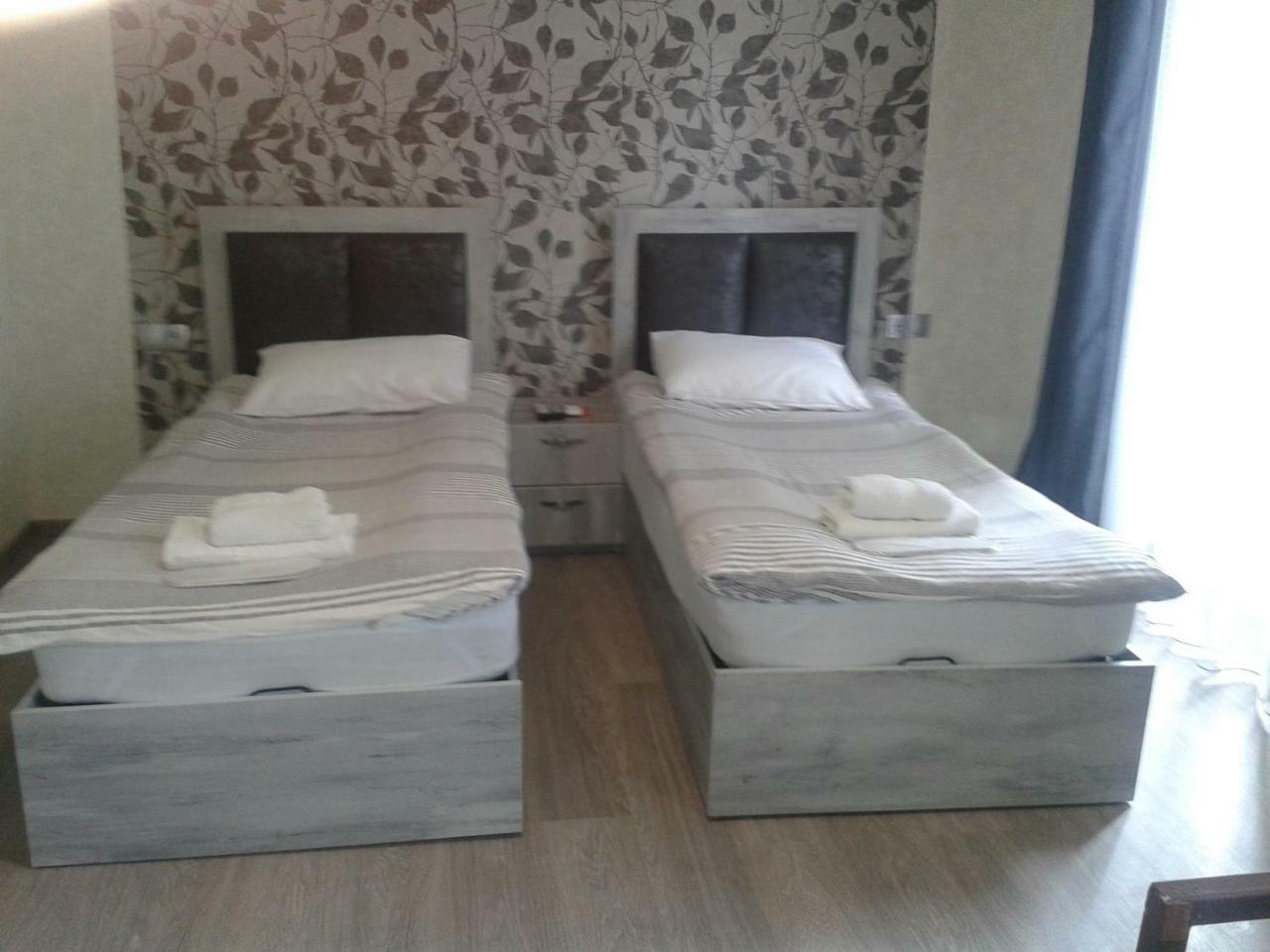 Guest House Uta Tbilisi Ngoại thất bức ảnh